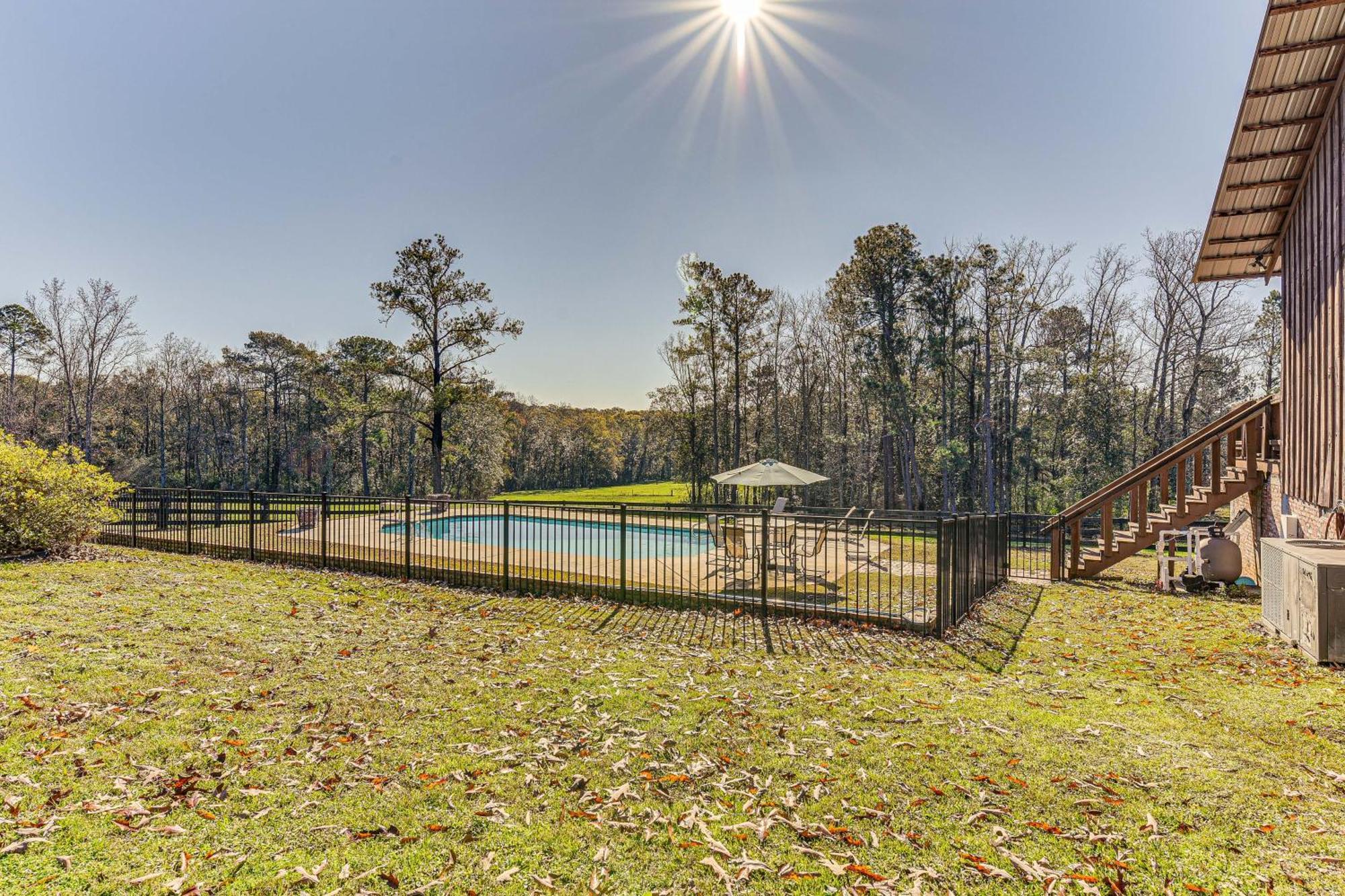 Pet-Friendly Opp Vacation Rental With Spacious Deck! エクステリア 写真